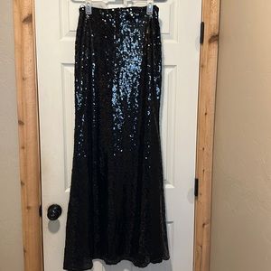 Black Sequin Fit and Flare Maxi Skirt - Large